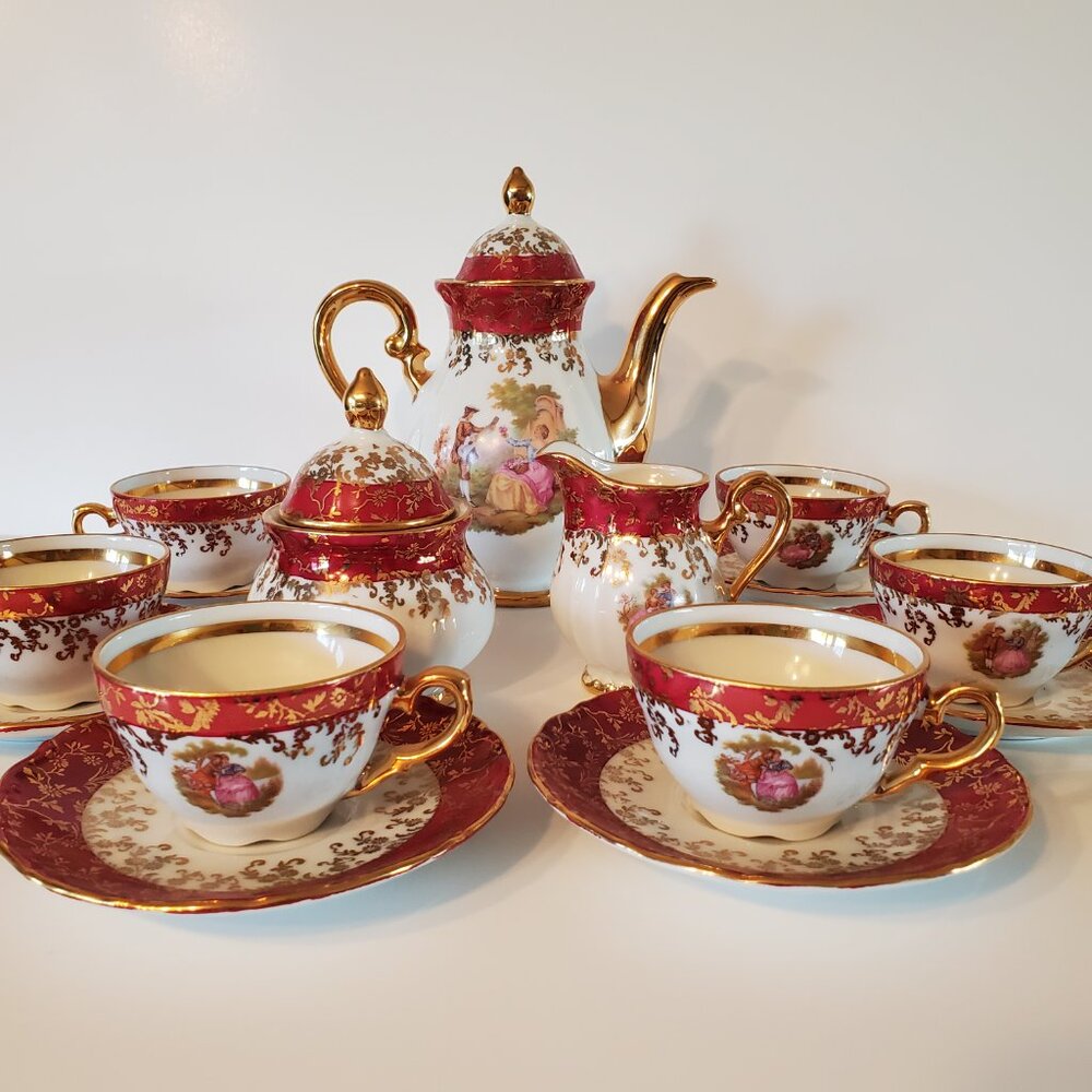Beautiful H K Bavarian Germany Handarbeit 22 Karat Gold And Burgundy Tea Set